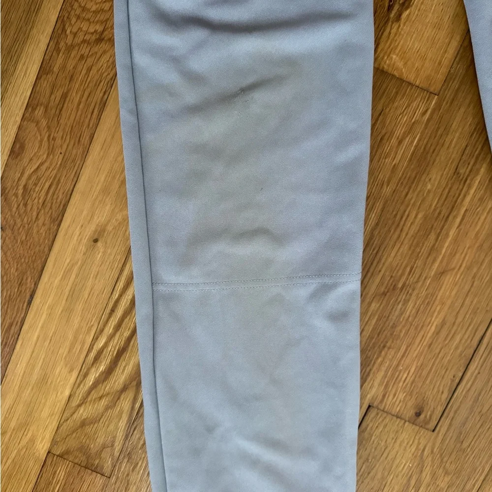 Bundle of men’s gray baseball pants - size small - Picture 9 of 9